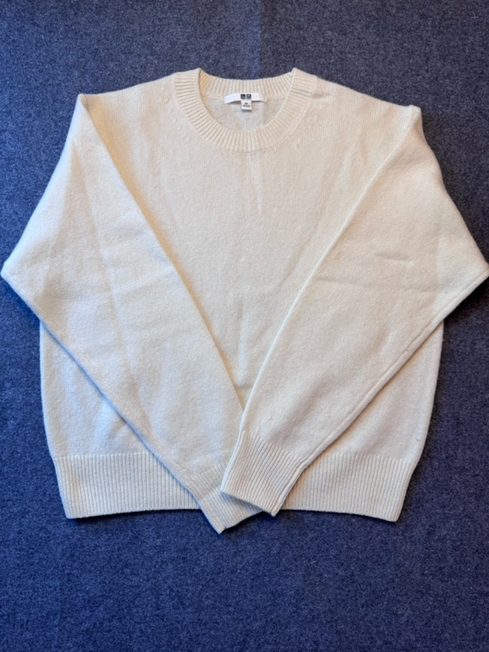 UNIQLO Cream Crewneck 100% Wool Sweater